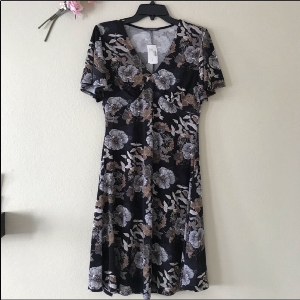 West Kei Black With Brown Floral Print Women’s Knit Dress✨